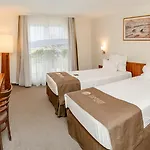 Hotel Panorama - Free Ev Charging Station