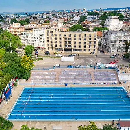 Panorama - Free Ev Charging Station 酒店 4*