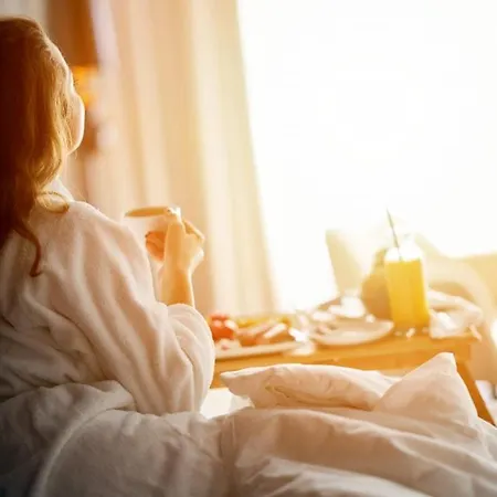 Panorama - Free Ev Charging Station Hotel Warna