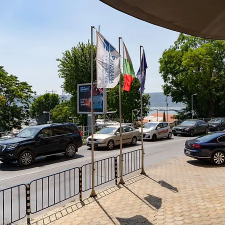 Panorama - Free Ev Charging Station
