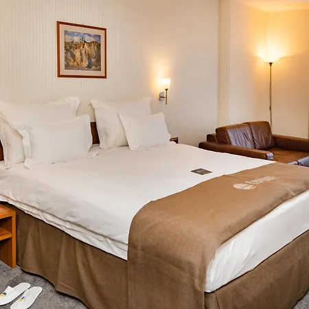 Panorama - Free Ev Charging Station Hotel Warna